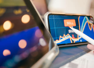 Analýza Bitcoinu, Etherea a forexových opcí prováděná obchodníkem na více trzích